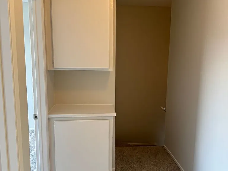 1236 Devonshire Ln — Photo 19