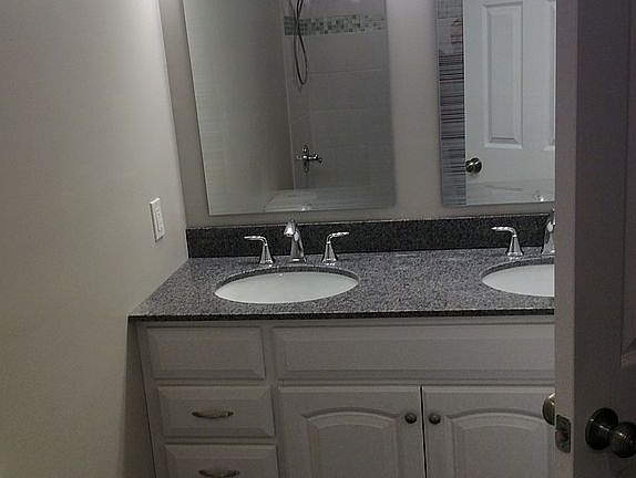 5th image of 1052 Indianwood Dr