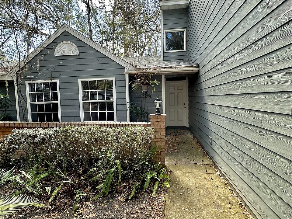 1st image of 215 NW 48th Blvd