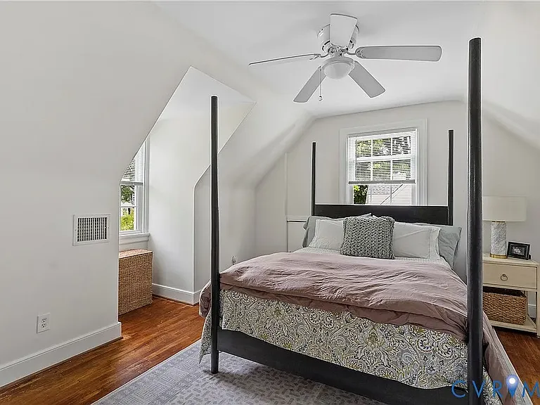 7503 Glebe Rd — Photo 9