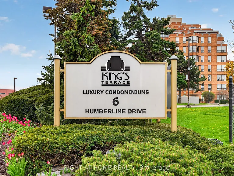 6 Humberline Dr #323 — Photo 5