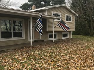 5521 W 80th St, Fremont, MI 49412