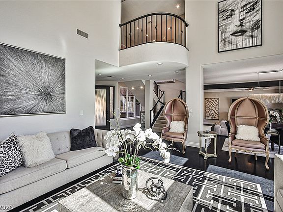 3rd image of 8361 Plum Creek Ct