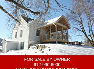 21875 Country Hills Dr, Rogers, MN 55374
