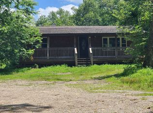 388 Valley View Rd, Sterling, CT 06377