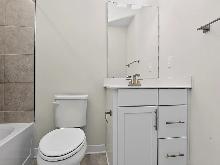 948 Broad River Ln — Photo 12