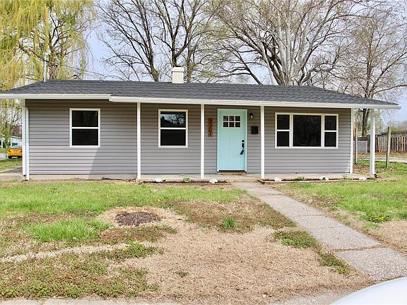 2nd image of 2301 Wilson Ave