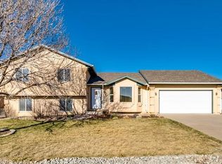 285 W Watermelon Ct, Pueblo West, CO 81007