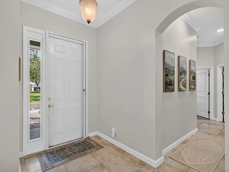 10542 SW Westlawn Blvd — Photo 7