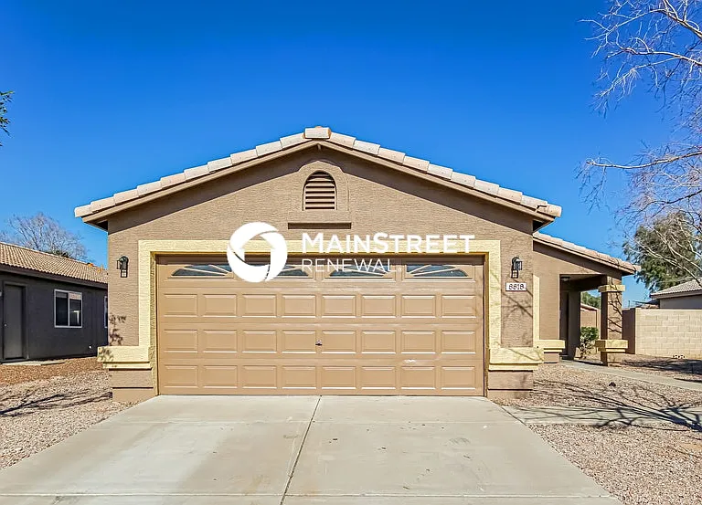 8818 W Loma Ln — Photo 1
