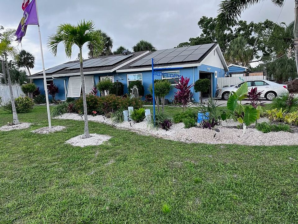 Front yard 