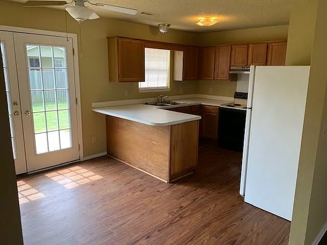3355 W Vassar St — Photo 4