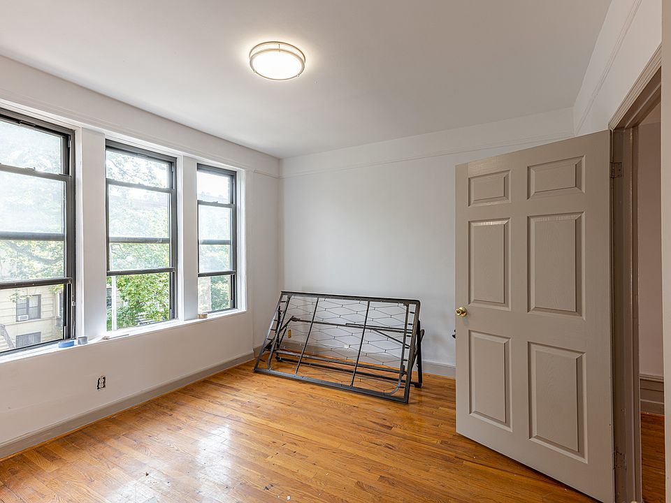 1st image of 1141 Bergen St #55