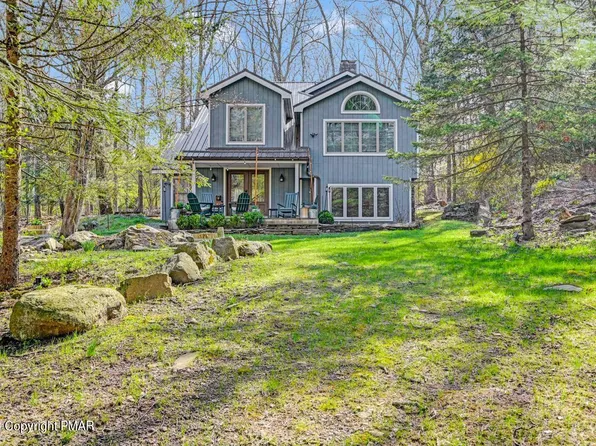 203 Goldenrod Ln, Buck Hill Falls, PA 18323