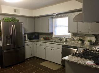 3917 S Stonewall Ave, Independence, MO 64055
