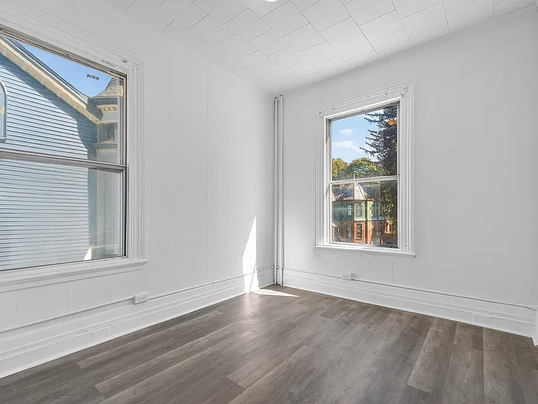 49 S Hamilton St #2 — Photo 17