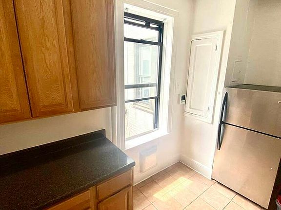 5th image of 27-22 23rd St #3