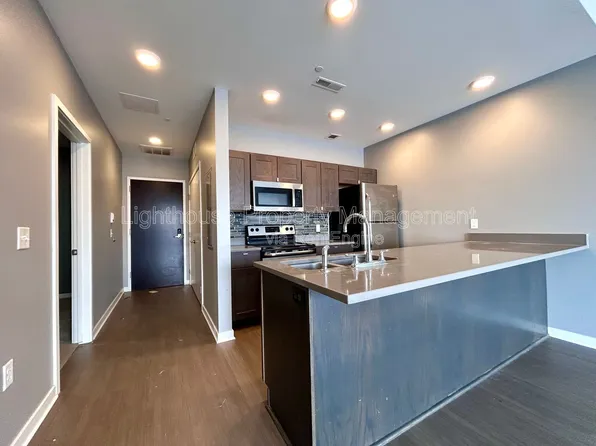 601 Michigan St NE APT 403, Grand Rapids, MI 49503