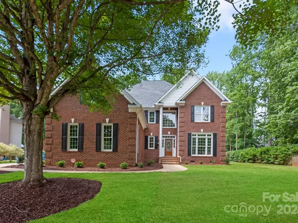 13118 Darby Chase Dr, Charlotte, NC 28277