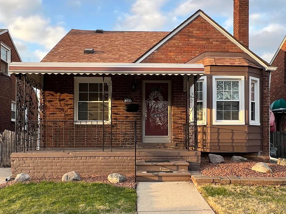 1st image of 1086 Farnham Ave