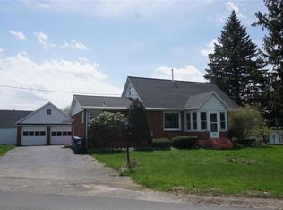 5450 Appleman Rd, Erie, PA 16509