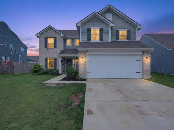 3253 Sand Walk Dr, Kokomo, IN 46902