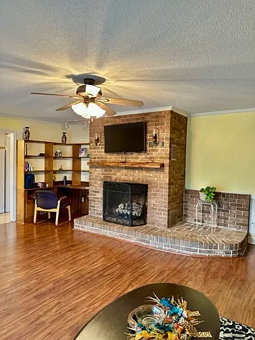 216 Leonard Cir — Photo 11