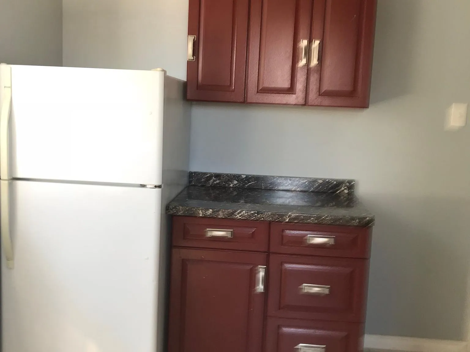 2 bed, $1,100 — Photo 2