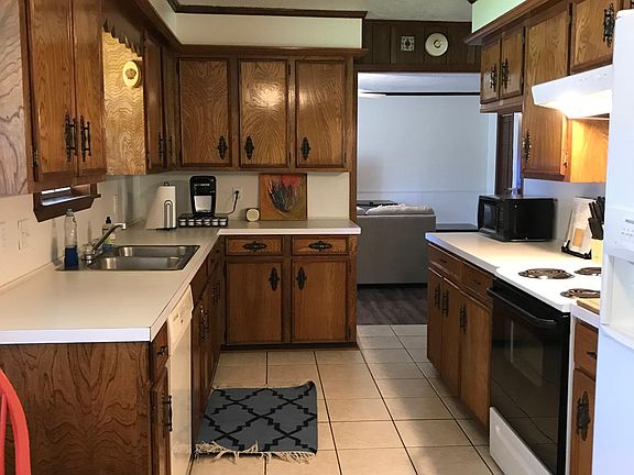 5th image of 510 Arbor Oak Dr
