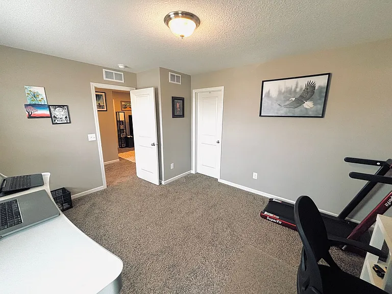 1533 Linwood Cir — Photo 25
