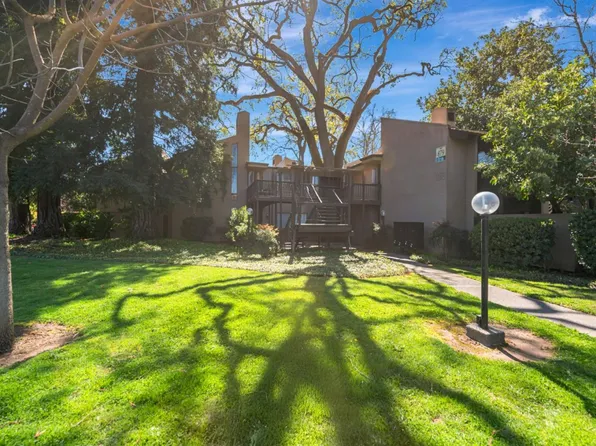 879 Woodside Ln E Unit 5, Sacramento, CA 95825