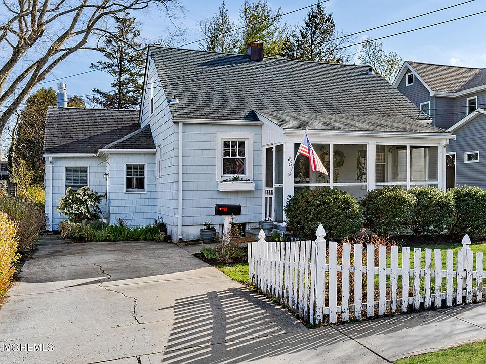 1st image of 813 Ocean Road