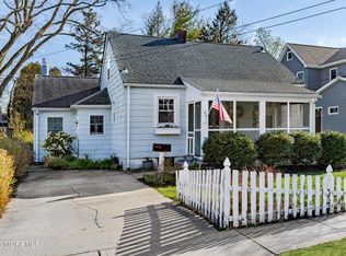 813 Ocean Rd, Spring Lake, NJ 07762