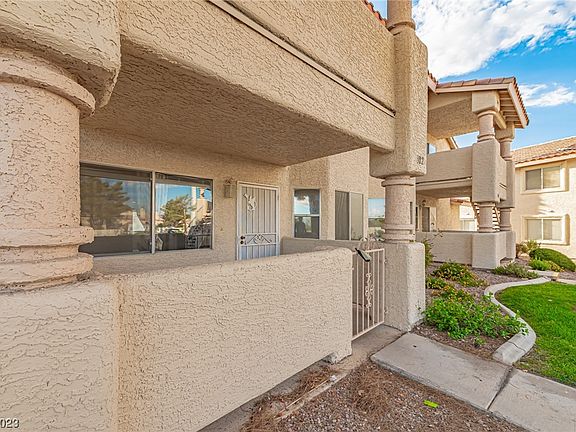2nd image of 901 Sulphur Springs Ln Unit 102
