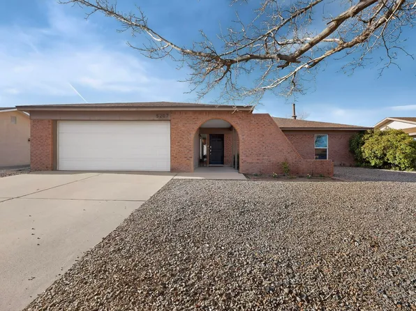 5207 Sooner Trl NW, Albuquerque, NM 87120