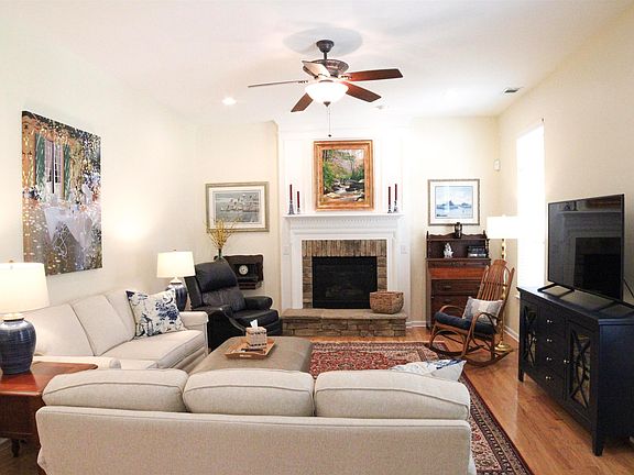 4th image of 315 Allendale Abbey Ln
