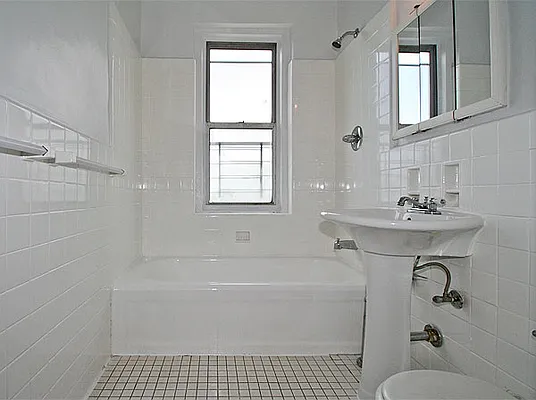 Rented by SW Queens Mezzanine | media 15