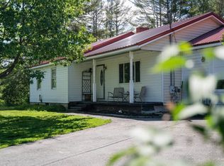 102 Basford Rd, Detroit, ME 04929