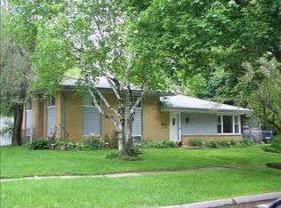 7156 Colonial Dr, Lambertville, MI 48144