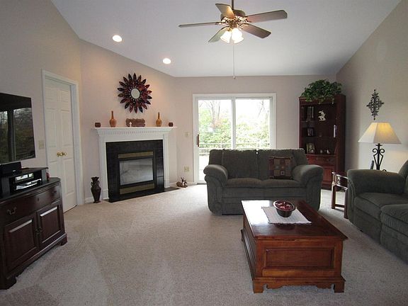 2nd image of 8139 McCauly Ct