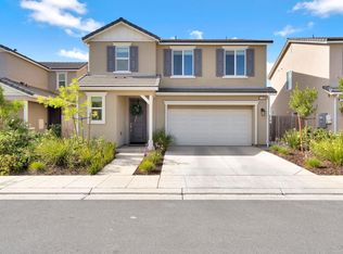 1184 Ponderosa Way W, Madera, CA 93636