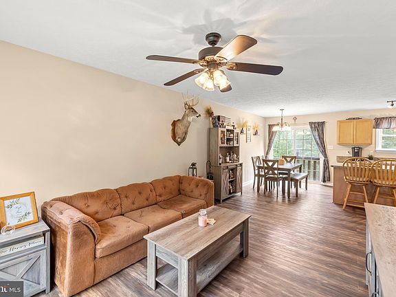 5th image of 406 Pheasant Dr