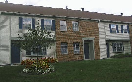2nd image of 1465 Park Club Dr