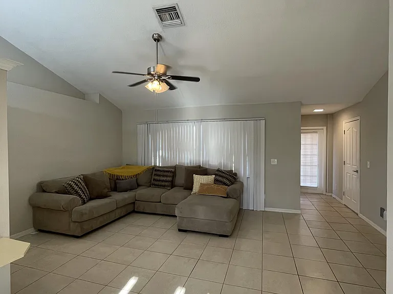 1602 SW 16th Ct — Photo 19