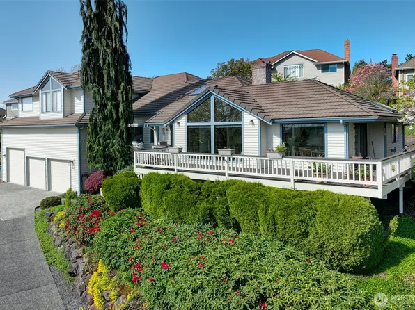 8211 128th Avenue SE, Newcastle, WA 98056