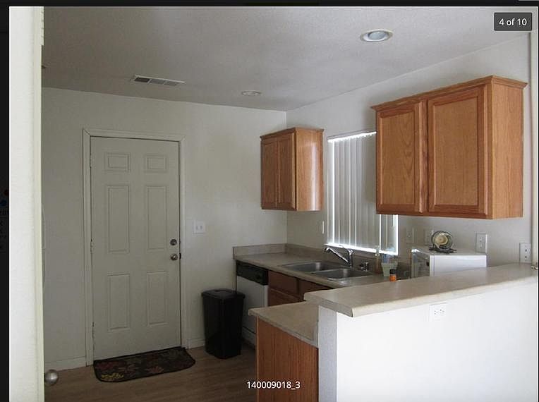 2nd image of 109 Justin Ln APT B