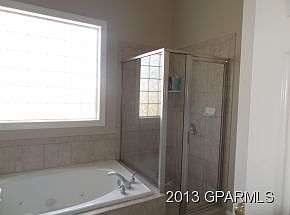 3rd image of 194 Magnolia Dr