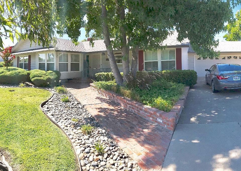1st image of 125 W Robinhood Dr