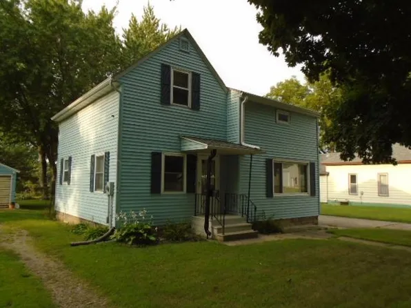 1210 2nd Ave S, Estherville, IA 51334