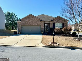 100 Woodbridge Trl, Dallas, GA 30132